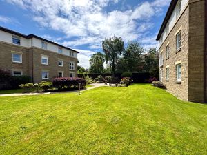 Photo 16- click for photo gallery